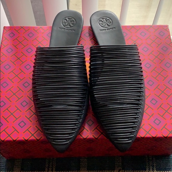 Tory Burch (NEW WITH BOX)